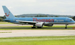 Green campaigners condemn Thomson Airways' biofuels flight