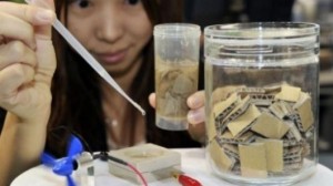 Sony demos paper-fueled battery